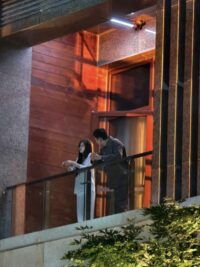Ảnh bìa của Nyc Của Hoạ Nhiên Quay Về