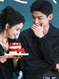 Ảnh bìa của Bị Ép Đi Xem Mắt Gặp Phải Người Thần Kinh Hơn Cả Tôi