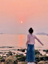 Ảnh bìa của Em Vẫn Luôn Ở Đây